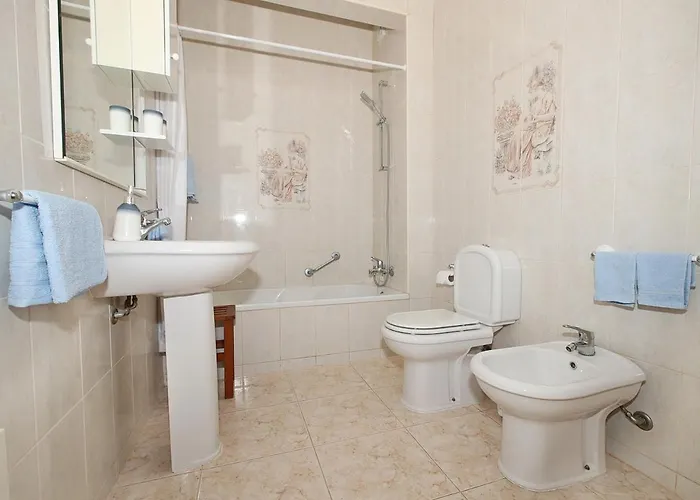 Ferias Sem Carro - E Piscina بورتيماو